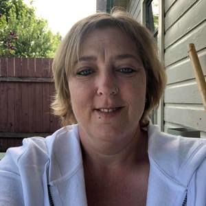 Meet your Posher, Dionne